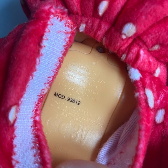 Cry Babies Tutti Frutti Ella the Strawberry Doll - Picture 13 of 14